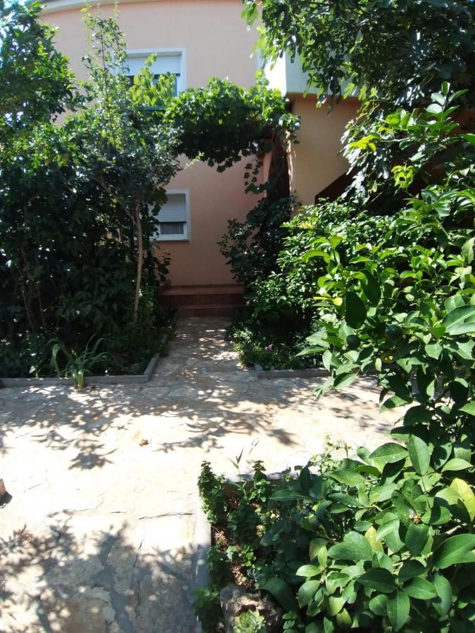 Apartmani Kutlesa Vodice Luaran gambar