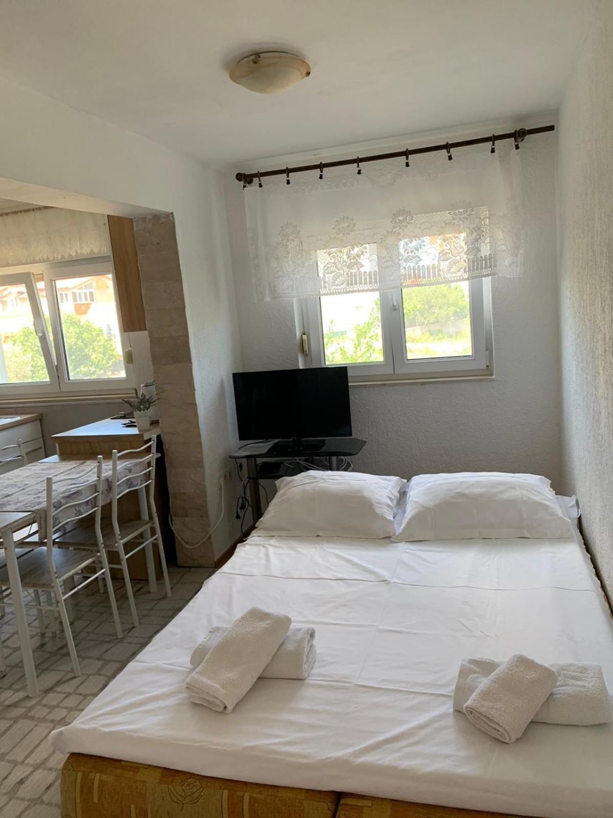 Apartmani Kutlesa Vodice Luaran gambar