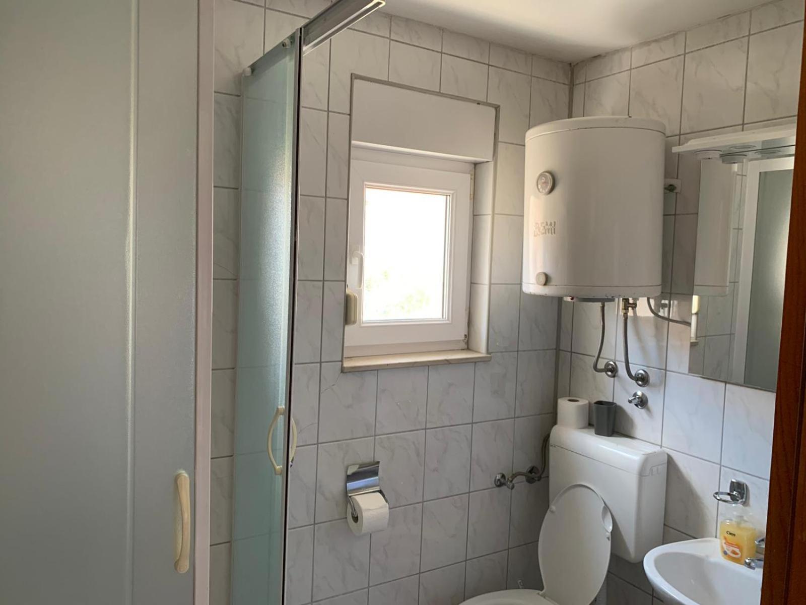 Apartmani Kutlesa Vodice Luaran gambar