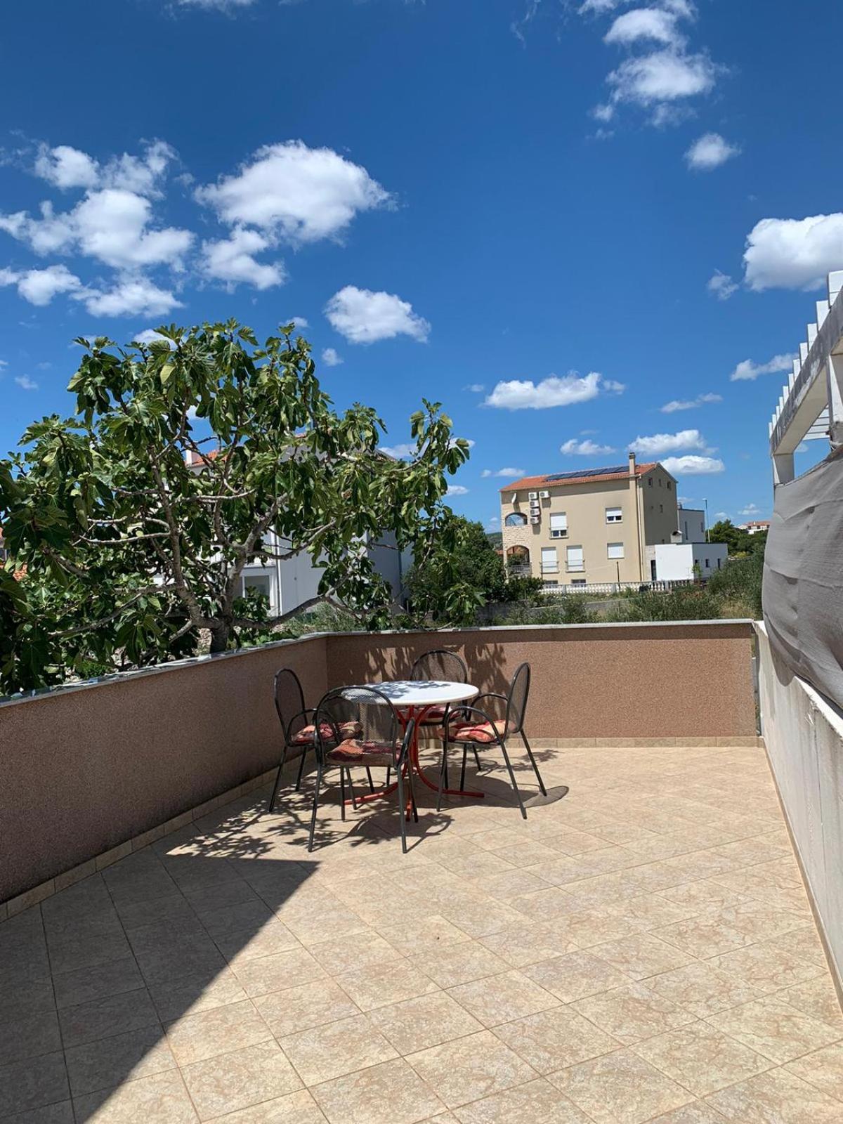 Apartmani Kutlesa Vodice Luaran gambar